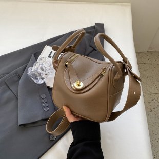 Strukturierte Lederhandtasche Brehn
