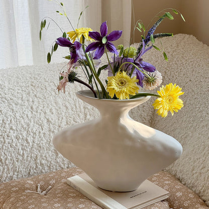 Künstlerische gewölbte Keramikvase