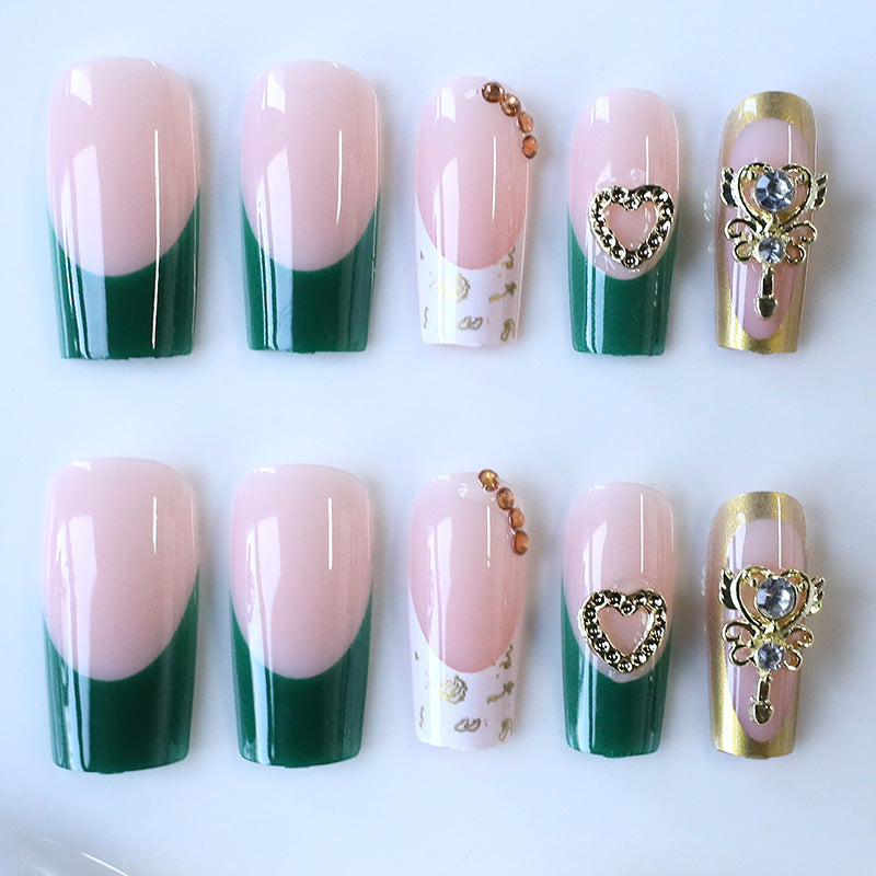Luxuriöse Acryl-Nagelkunst-Verstärkungen mit Edelsteinakzenten Brehn
