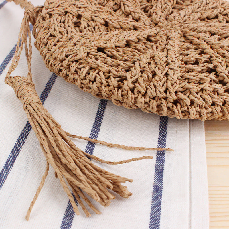 Handtasche Aus Handgeknüpftem Naturmaterial mit Fransigem Detail Brehn
