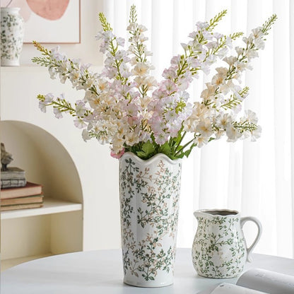 Handgefertigte Keramikvase mit floralen Motiven Brehn