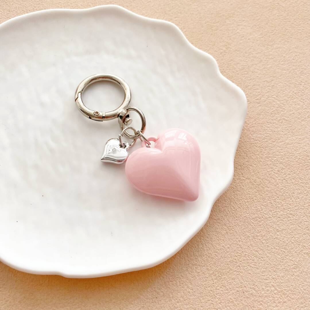 Herzförmiger Charm Schlüsselanhänger Brehn