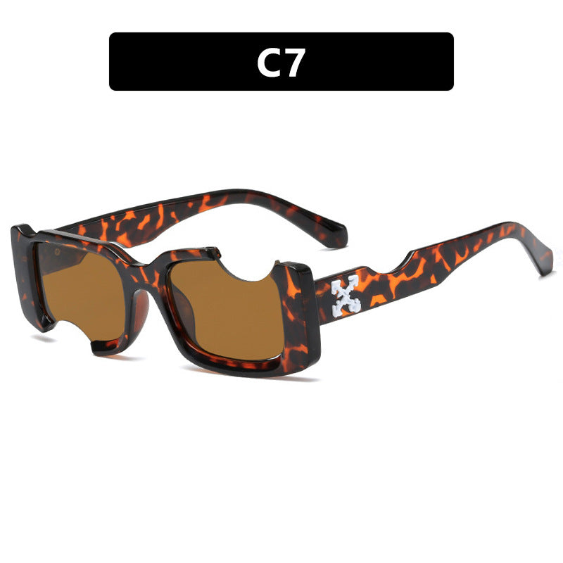 Damen modische Sonnenbrille mit markantem Design und robustem Kunststoffrahmen Brehn