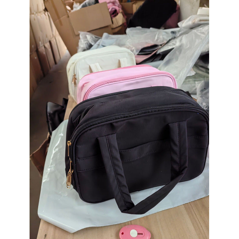 Kosmetiktasche mit Gepolstertem Innenfach Brehn