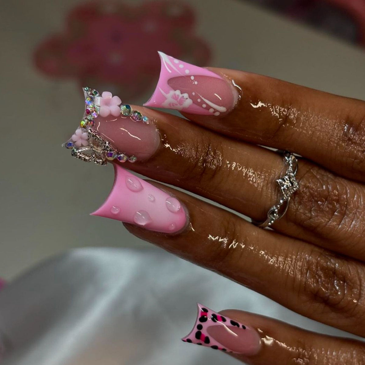 Künstlerische Mainstream Nagelkunst Extensions Brehn