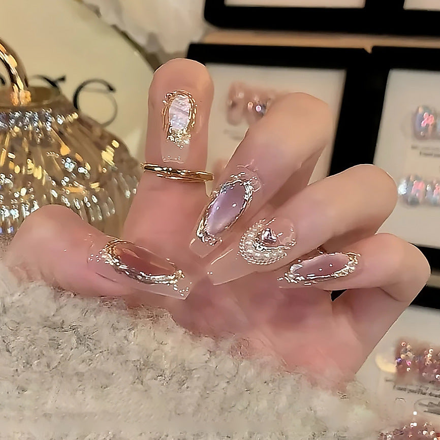 Elegante dekorative Press-On-Nagelkunst Brehn