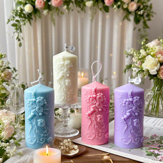Künstlerische florale Säulenkerze