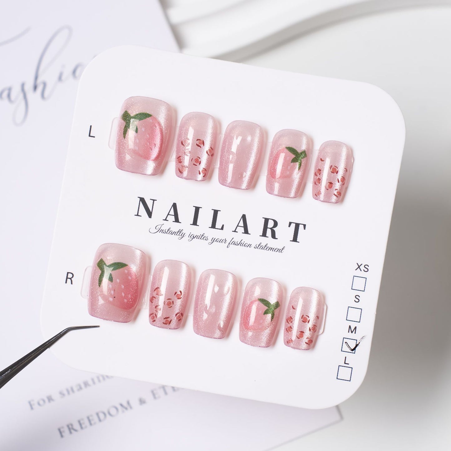 Künstlerisches Press-On-Nagelset mit einzigartigem Leoparden-Design Brehn