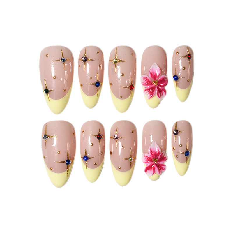 Blumengeschmückte Druck-On-Nagelverlängerungen Brehn