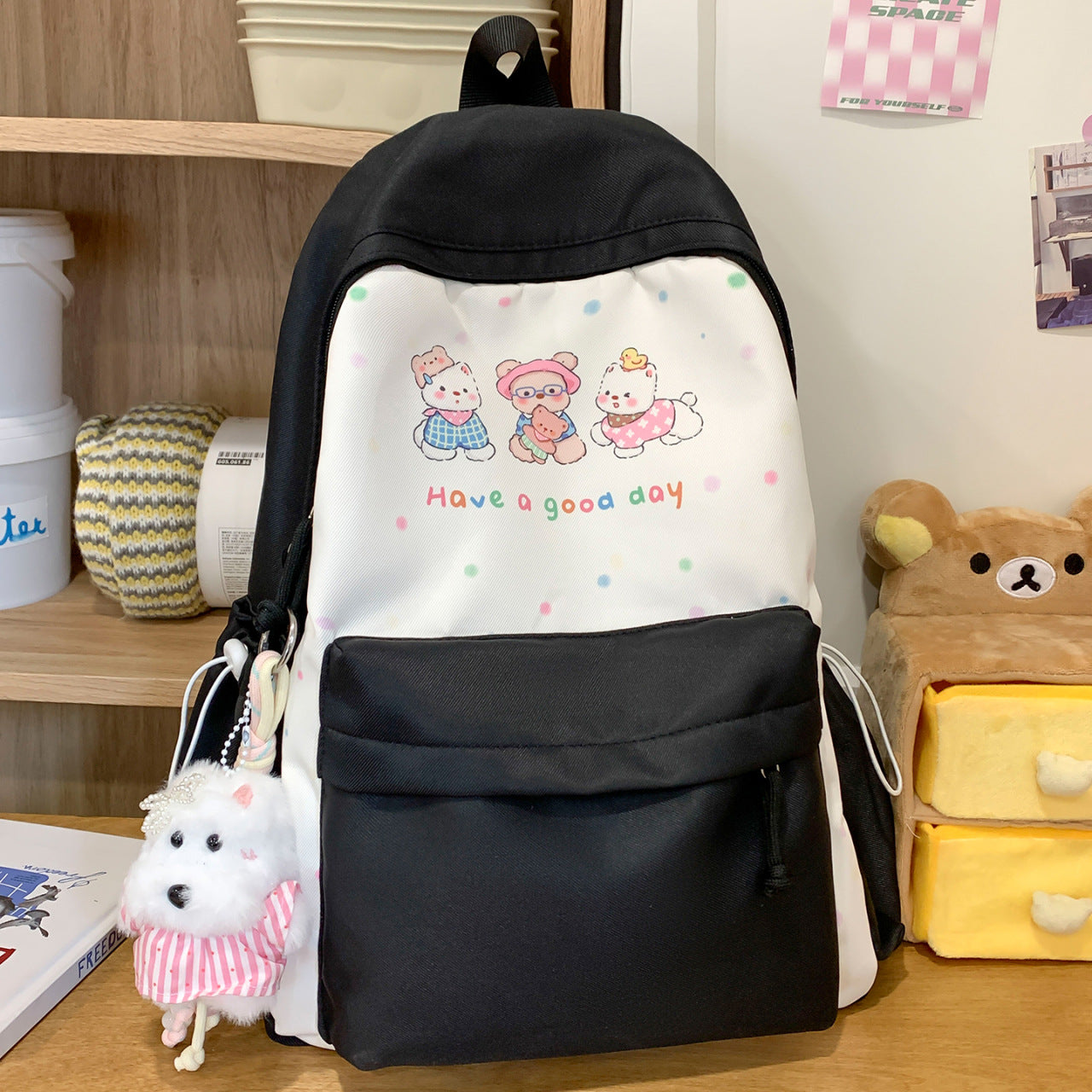 Verspielt illustrierter Tagesrucksack
