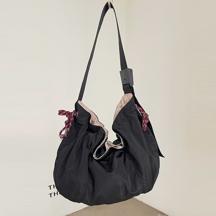 Funktionale Kordelzug-Schultertasche