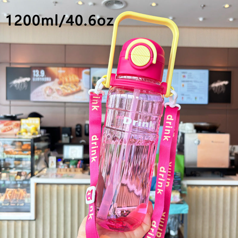 Damen große transparente Trinkflasche mit integriertem Tragegriff Brehn