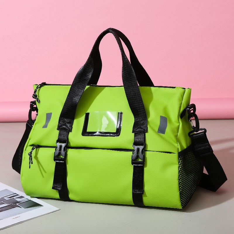 Sportliche Reisetasche mit Innovativem Tragesystem und Strapazierfähigem Material Brehn