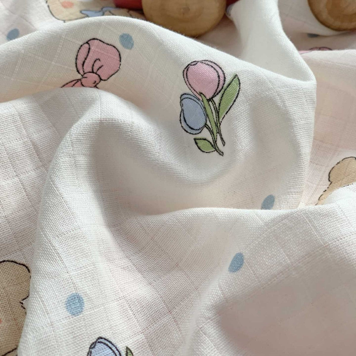 Baby Musselin Kissen Set mit Bärenmotiv & weichem Gaze-Rüschensamt