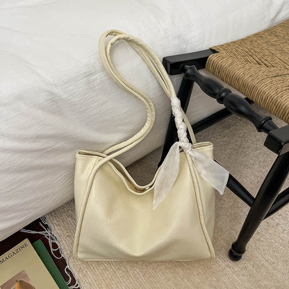 Stilvolle Handtasche mit Schleifenakzent