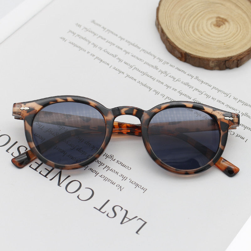 Damen Runde Sonnenbrille mit elegantem Design Brehn