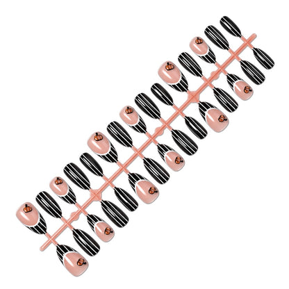 Kunstnagelset mit eleganten Zebra-Designs und kreativen Akzenten Brehn