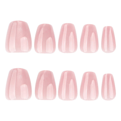Kunstvolle Nagelkunst mit elegantem Schimmer Effekt Brehn