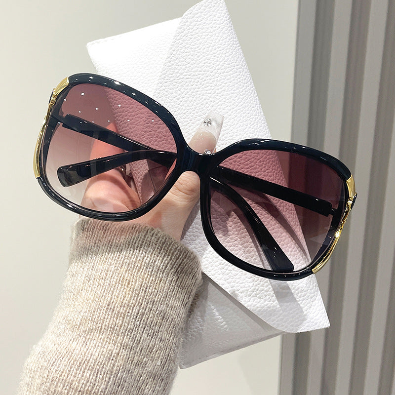 Damen Oversized Designersonnenbrille mit luxuriösen Akzenten Brehn