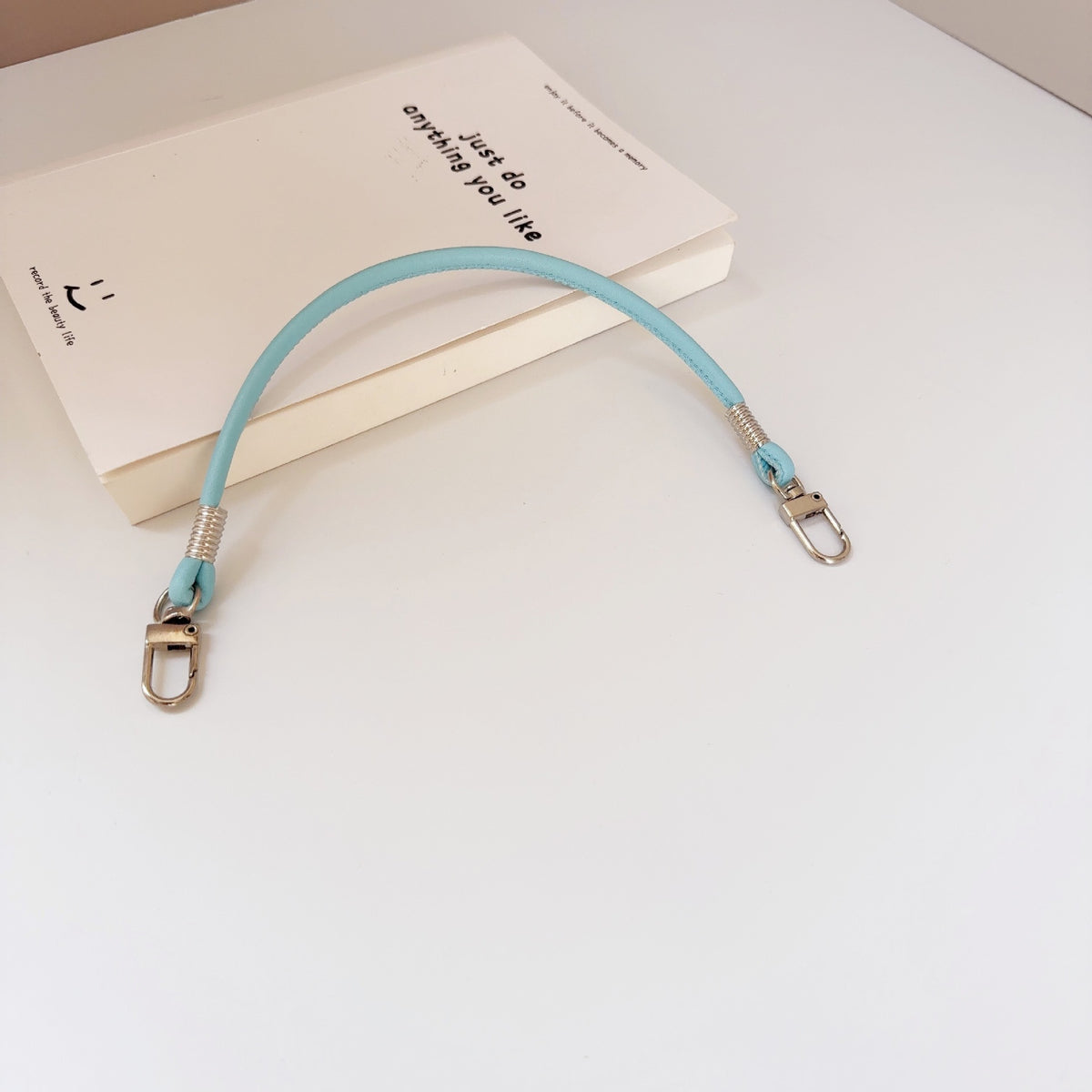 Stylische Silikon-Handykette Brehn