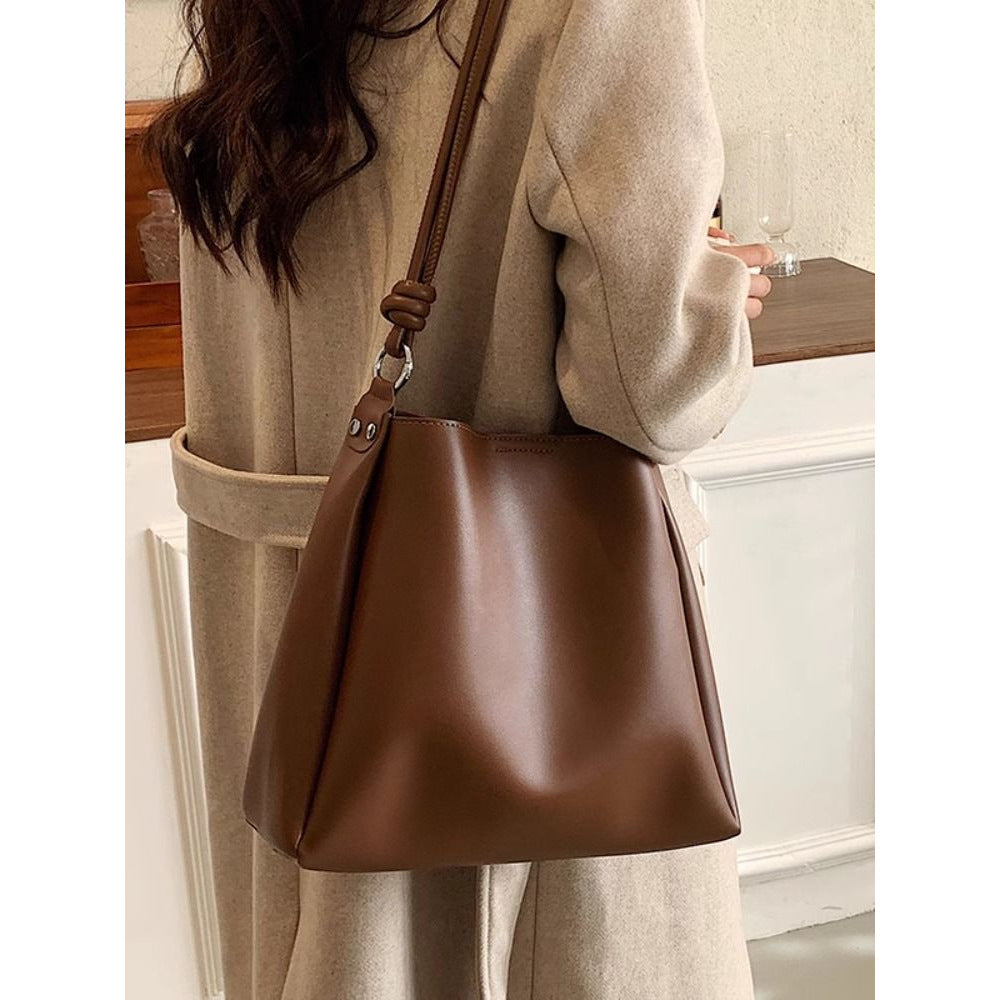 Schlanke Minimalistische Schultertasche Brehn