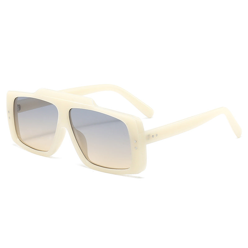 Damen Oversized Sonnenbrille im modernem Design Brehn
