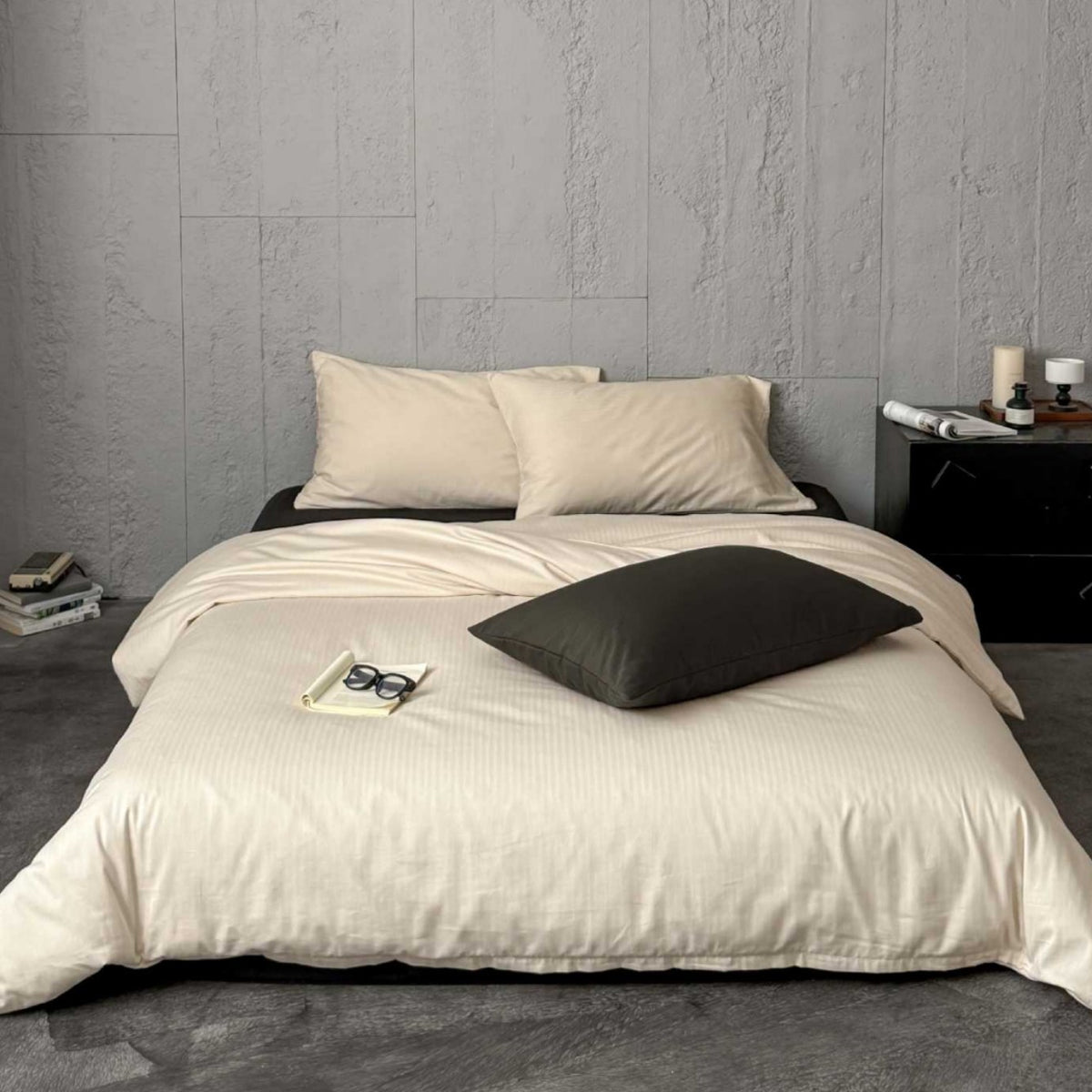 Minimalist gestreiftes Texturiertes Baumwollsatin Bettbezug und Kissenbezug Set mit unsichtbarem Reißverschluss