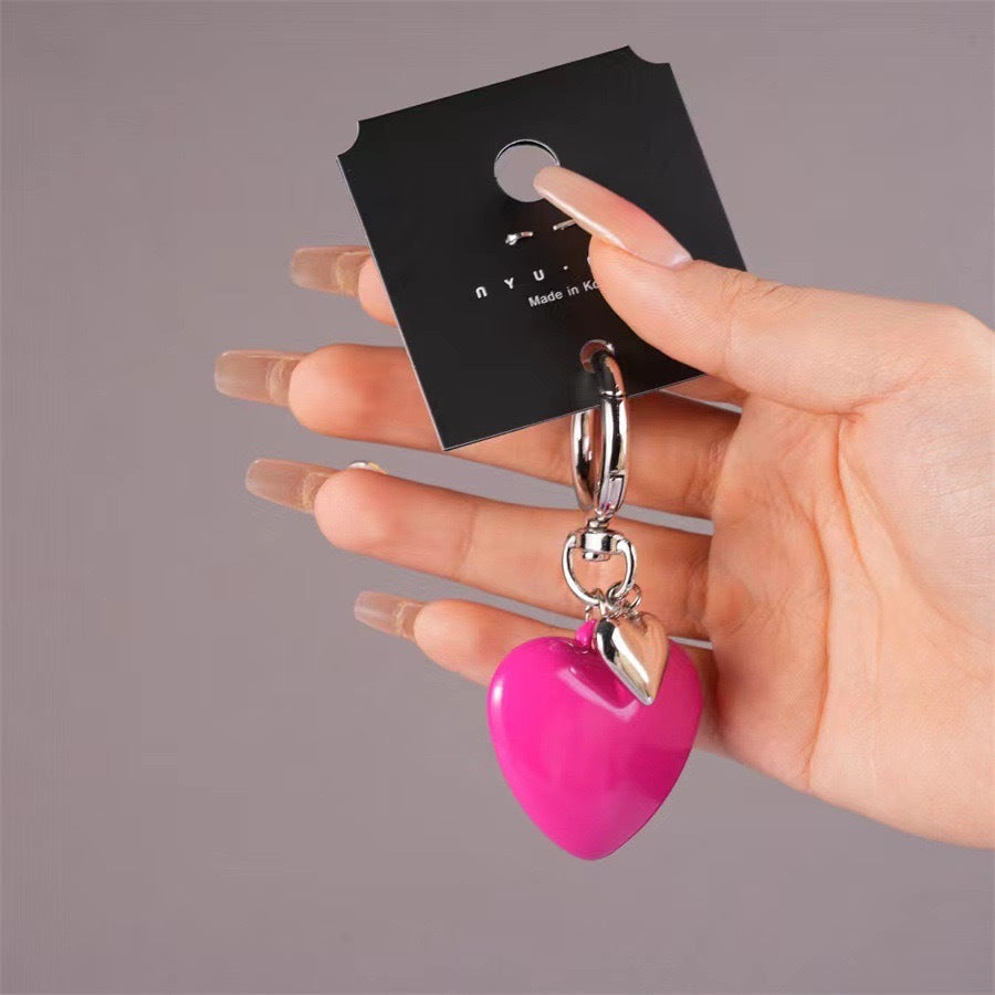 Herzförmiger Charm Schlüsselanhänger Brehn