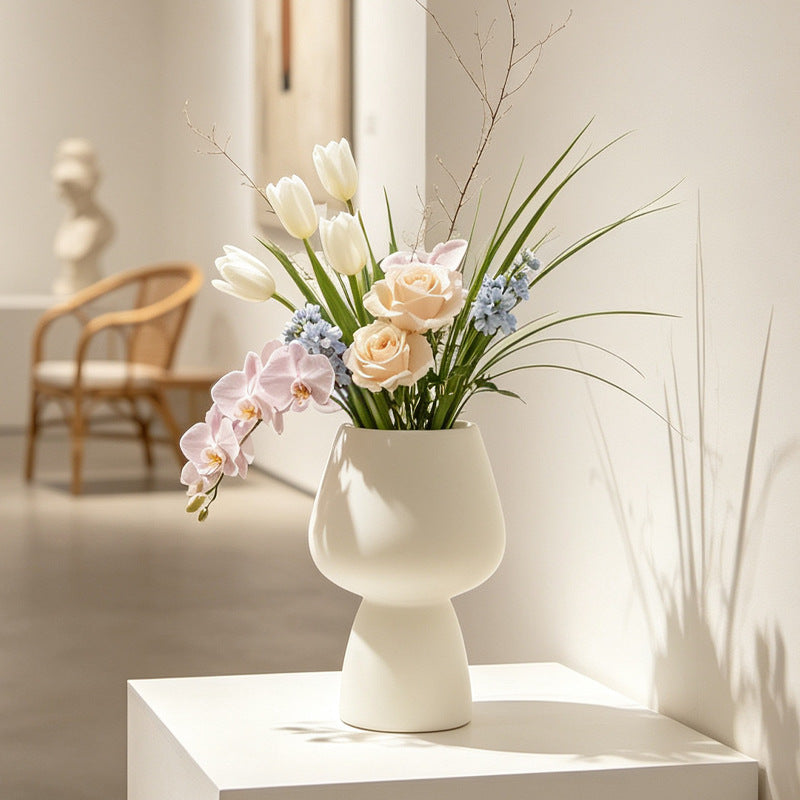Zeitgenössischer Keramikblumentopf Brehn
