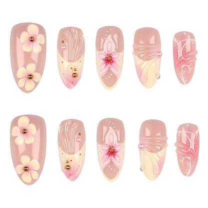 Dekorative Florale Nagelspitzen