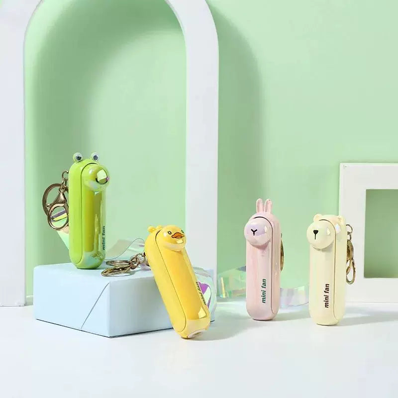 Unisex Einheitsgröße wiederaufladbarer Schlüsselanhänger Handheld Mini-Fan mit Handgelenkschlaufe und neuartigem Frosch Charm Brehn