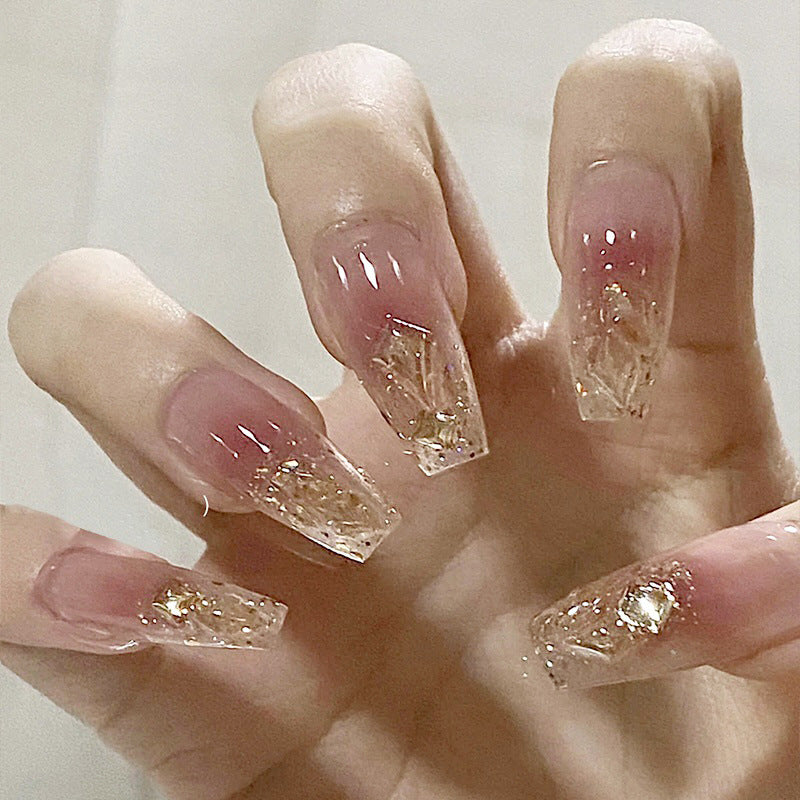 Kunstnägel mit glamorous Glitzerakzenten Brehn