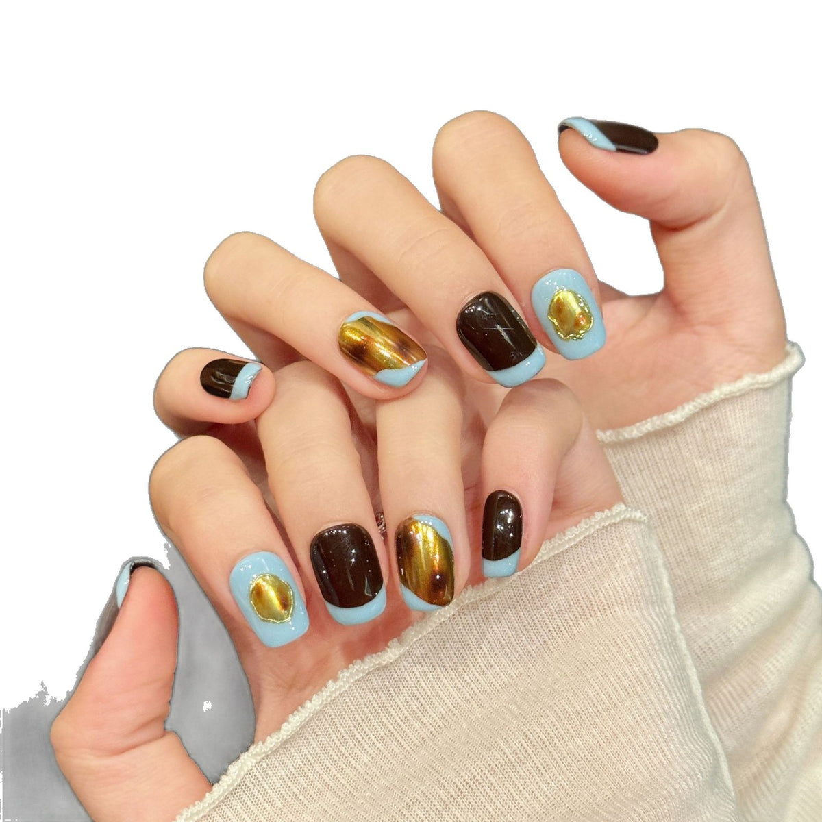 Künstlerisches Press-On Nail Art Set mit Metallic- und Ombre-Finish