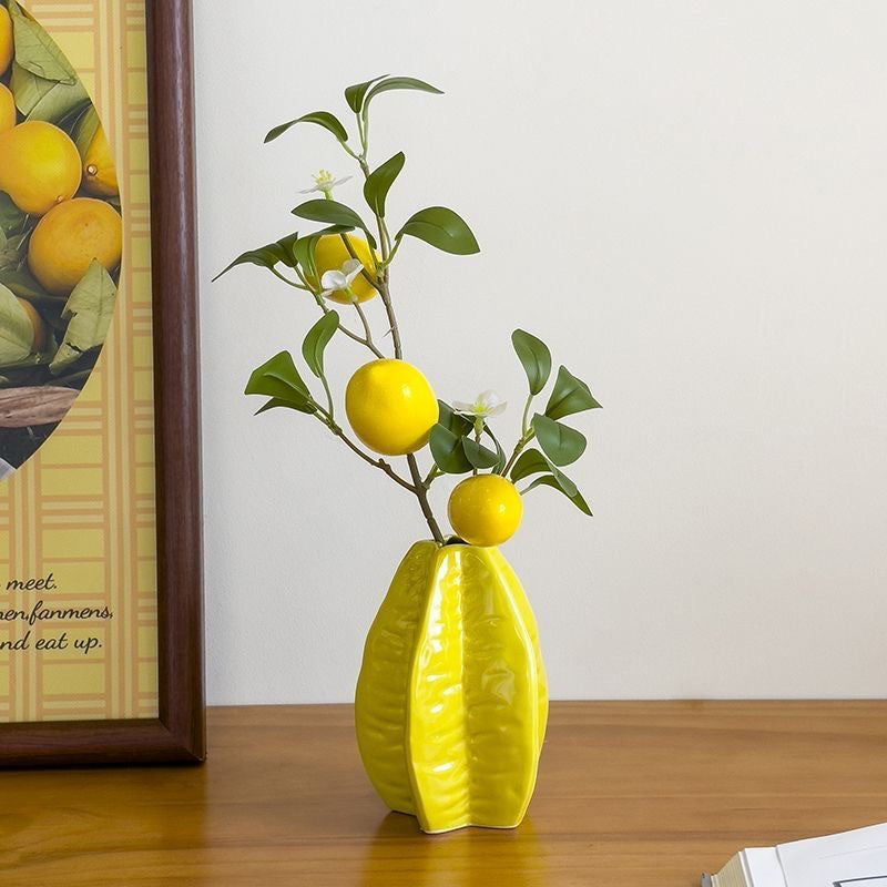 Künstliches Blumenarrangement