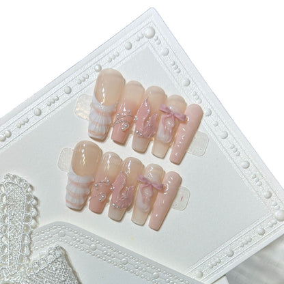 Künstlerisches dekoratives Press-On-Nagelset Brehn