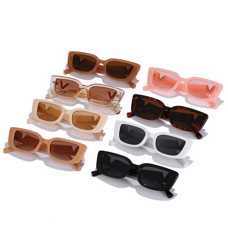 Damen modische quadratische Sonnenbrille mit luxuriösem Rahmen und goldenen Akzenten Brehn