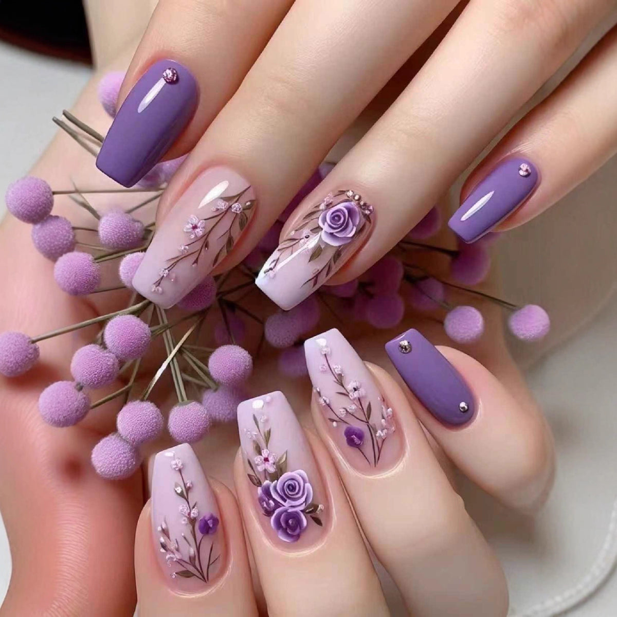 Elegantes Floral Acryl-Nagel-Set Brehn