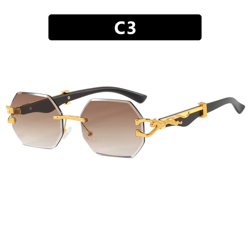 Damen modische Sonnenbrille mit extravagantem achteckigem Design und goldenen Akzenten Brehn