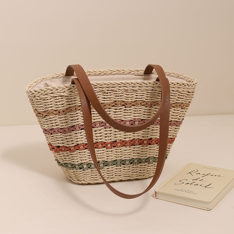 Trendige Strohtasche mit Bunten Details Brehn