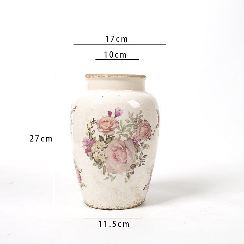 Florale Keramik Vase mit kunstvollem Design Brehn