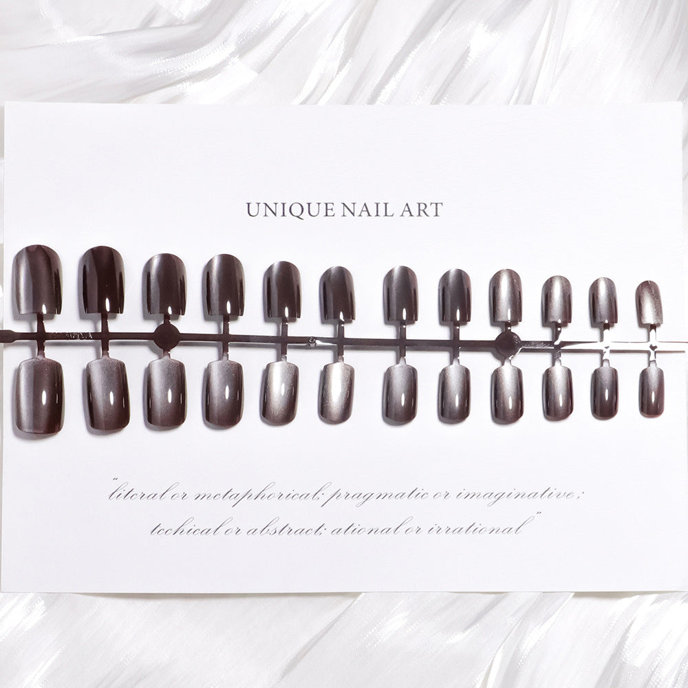 Einzigartiges Press-On Nageldesign Set Brehn