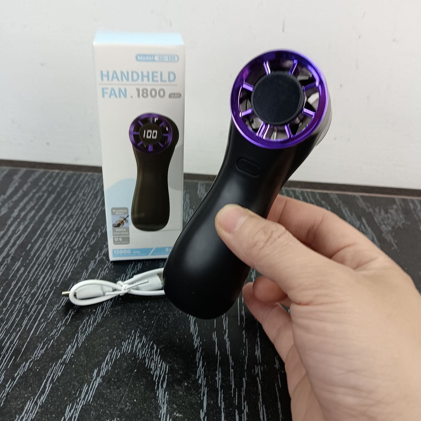 Unisex Handlicher tragbarer Ventilator mit digitaler Geschwindigkeitsanzeige Brehn