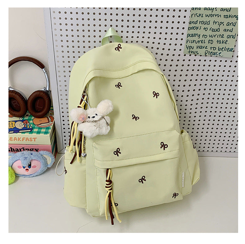 Charmant bestickter Schulrucksack