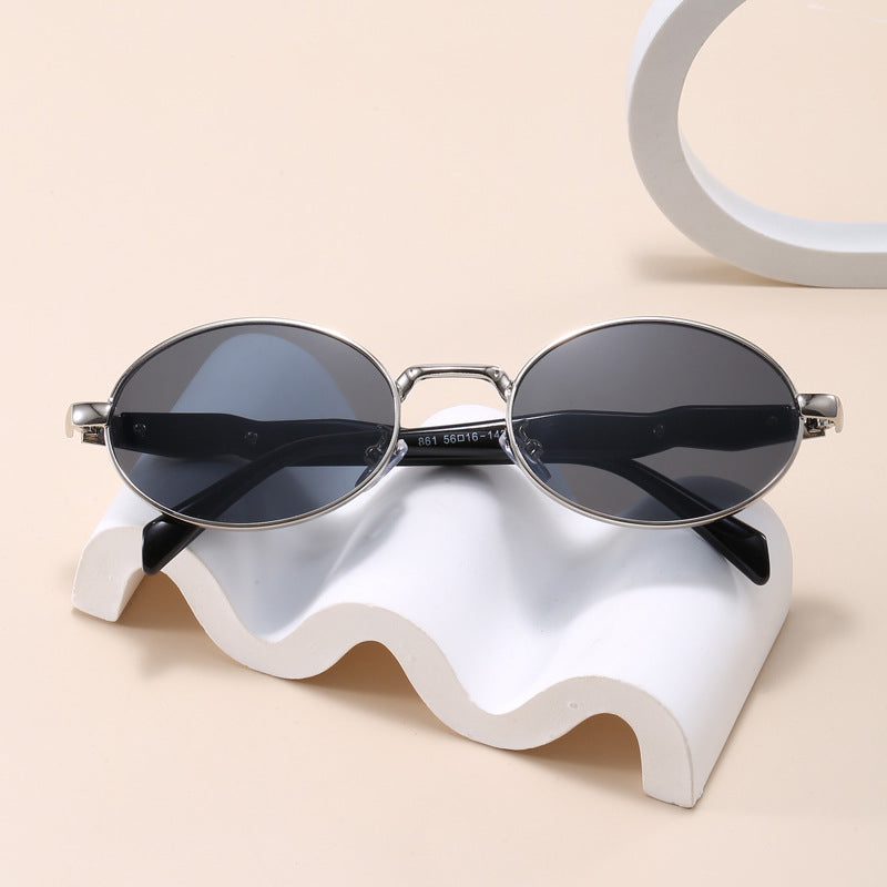 Modische Sonnenbrille Im Eleganten Ovaldesign Brehn 1787127969
