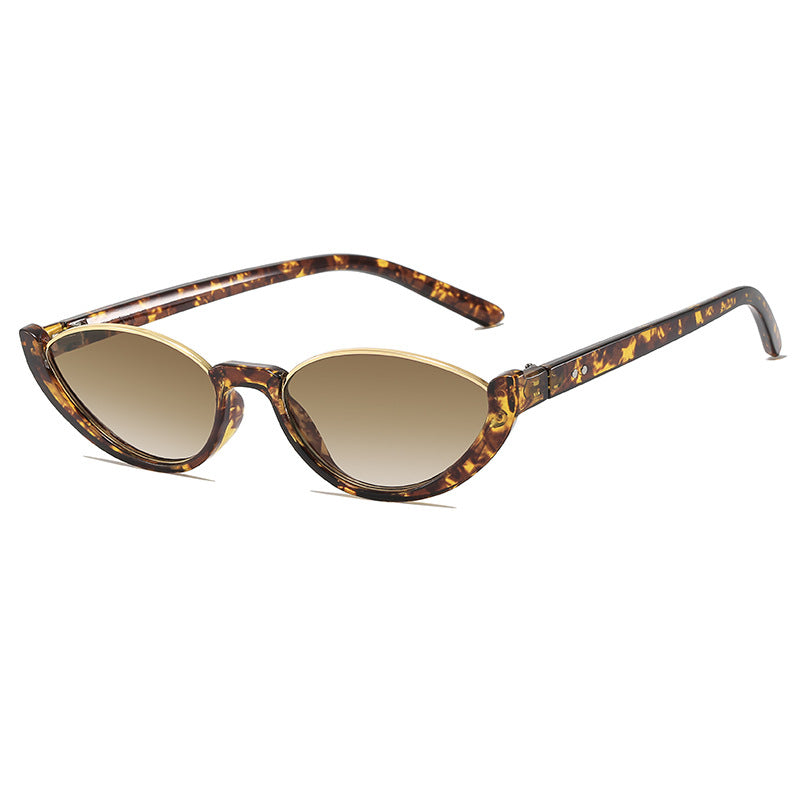 Retro-inspirierte klare Rahmen Cat Eye Sonnenbrille Brehn