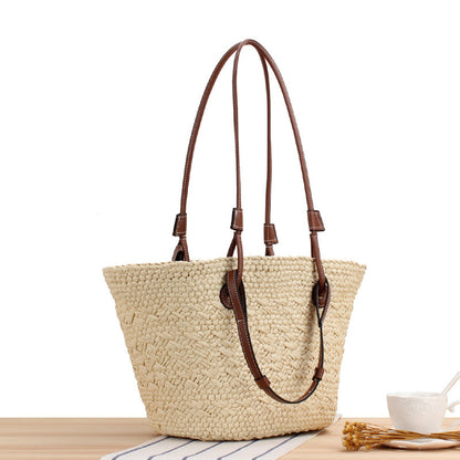 Strandtasche Aus Handgearbeitetem Naturmaterial mit Robustem Ledergriff Brehn