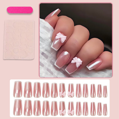 Kunstnagelset mit stilvollen Schleifen und eleganten French-Spitzen Brehn