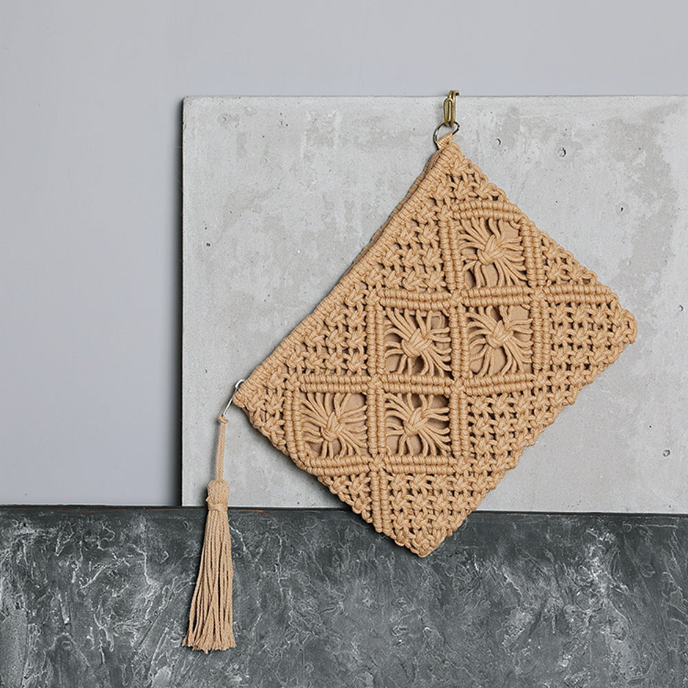 Makramee Clutch mit Quastendetails Brehn