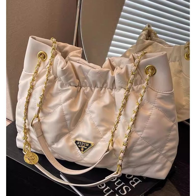 Chice gesteppte Schultertasche Brehn