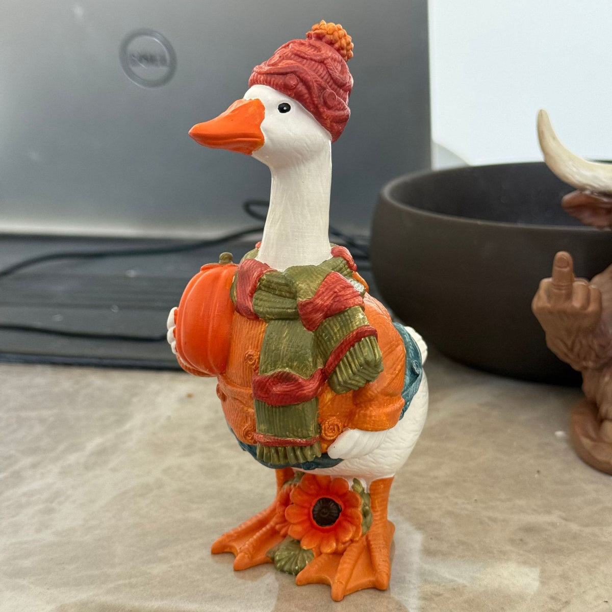 Dekorative Figur einer Sonnenblumen-Gans Brehn
